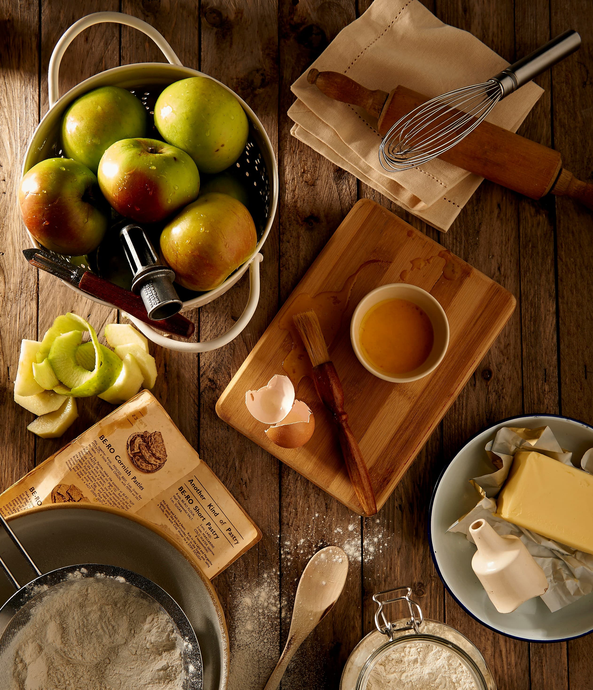 Enamel & Dutch Ovens